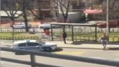 КАДА ПЉАЧКА КРЕНЕ НАОПАКО: Разбојник покушао да ороби продавницу али се није овоме надао (ВИДЕО) КАДА ПЉАЧКА КРЕНЕ НАОПАКО: Разбојник покушао да ороби продавницу али се није овоме надао (ВИДЕО)