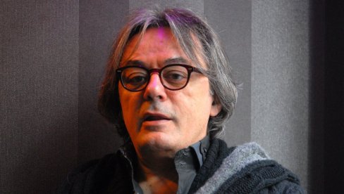 ОГЛАСИО СЕ СИН САЊЕ ИЛИЋА: Породица упутила јавну молбу пред сахрану легендарног музичара ОГЛАСИО СЕ СИН САЊЕ ИЛИЋА: Породица упутила јавну молбу пред сахрану легендарног музичара