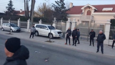 ИНЦИДЕНТ У НИКШИЋУ: Милови људи каменицама напали грађане који су изашли на улице да покажу да је ДПС прошлост ИНЦИДЕНТ У НИКШИЋУ: Милови људи каменицама напали грађане који су изашли на улице да покажу да је ДПС прошлост