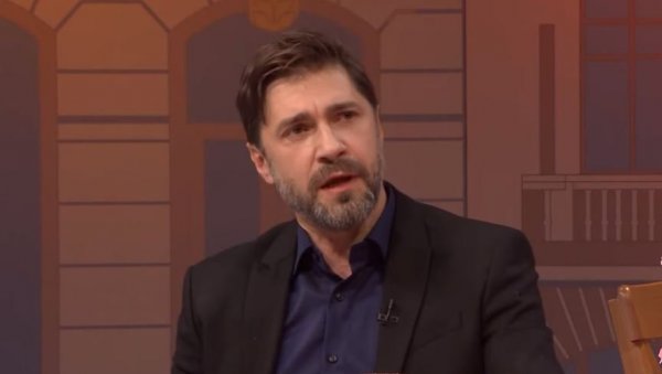 ИМАЈУ ЧЕТВОРО ДЕЦЕ: Супруга звезде Тајне винове лозе ради у пројектном бироу, а она и глумац сматрају да је њихова љубав била судбинскa ИМАЈУ ЧЕТВОРО ДЕЦЕ: Супруга звезде Тајне винове лозе ради у пројектном бироу, а она и глумац сматрају да је њихова љубав била судбинскa