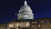 PRVI REZULTATI IZBORA U AMERICI: Republikanci u startu beleže tri pobede PRVI REZULTATI IZBORA U AMERICI: Republikanci u startu beleže tri pobede
