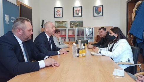 ZAJEDNO DO ZAPOŠLJAVANJA ROMSKE POPULACIJE: Saradnja Pokrajinskog sekretarijata za privredu i Kancelarije za inkluziju Roma ZAJEDNO DO ZAPOŠLJAVANJA ROMSKE POPULACIJE: Saradnja Pokrajinskog sekretarijata za privredu i Kancelarije za inkluziju Roma