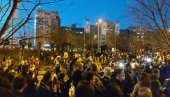 BEOGRAĐANI SE OKUPLJAJU DA PROSLAVE NOLETOV REKORD Festivalska atmosfera u glavnom gradu Srbije (FOTO+VIDEO) BEOGRAĐANI SE OKUPLJAJU DA PROSLAVE NOLETOV REKORD Festivalska atmosfera u glavnom gradu Srbije (FOTO+VIDEO)