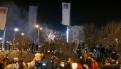 VATROMET I KVIN ZA NOLETA: Spektakularan doček za najboljeg tenisera sveta svih vremena (VIDEO) VATROMET I KVIN ZA NOLETA: Spektakularan doček za najboljeg tenisera sveta svih vremena (VIDEO)