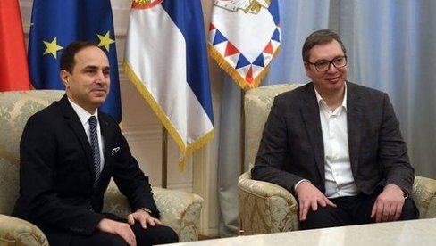 BILATERALNI ODNOSI NA NAJVIŠEM NIVOU: Vučić primio ambasadora Turske u oproštajnu posetu BILATERALNI ODNOSI NA NAJVIŠEM NIVOU: Vučić primio ambasadora Turske u oproštajnu posetu