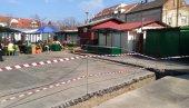 РАДОВИ У КРУГУ И СТАРОМ МЛИНУ: У Пожаревцу сређују одводе на зеленим пијацама (ФОТО) РАДОВИ У КРУГУ И СТАРОМ МЛИНУ: У Пожаревцу сређују одводе на зеленим пијацама (ФОТО)