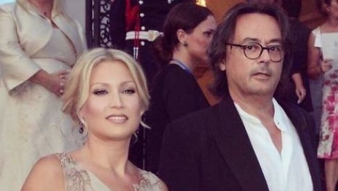 ХВАЛА ТИ ЗА ЉУБАВ, ЗА СВЕ ДИВНЕ ТРЕНУТКЕ: Супруга Сање Илића се емотивном поруком опростила од музичара! ХВАЛА ТИ ЗА ЉУБАВ, ЗА СВЕ ДИВНЕ ТРЕНУТКЕ: Супруга Сање Илића се емотивном поруком опростила од музичара!