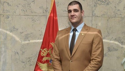 ВАЗДУХ ТРЕПЕРИ ПОД ТРЕБЈЕСОМ: Ситуација у Никшићу уочи локалних избора, заказаних за 14. март, високо ризична ВАЗДУХ ТРЕПЕРИ ПОД ТРЕБЈЕСОМ: Ситуација у Никшићу уочи локалних избора, заказаних за 14. март, високо ризична