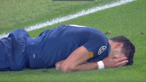 MARKO, MARKO, BAŠ SI VRAG: Grujić simulirao povredu, a njegova reakcija zapalila mreže (VIDEO) MARKO, MARKO, BAŠ SI VRAG: Grujić simulirao povredu, a njegova reakcija zapalila mreže (VIDEO)