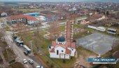 ГРАДИ СЕ 25 ИЗБЕГЛИЧКИХ СТАНОВА У КЛЕКУ: Објекат у вредности од 960 хиљада евра ГРАДИ СЕ 25 ИЗБЕГЛИЧКИХ СТАНОВА У КЛЕКУ: Објекат у вредности од 960 хиљада евра