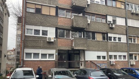 У ОВОЈ ЗГРАДИ ЈЕ НАСТРАДАЛА ЖЕНА: Стан на Бановом брду потпуно уништен (ФОТО) У ОВОЈ ЗГРАДИ ЈЕ НАСТРАДАЛА ЖЕНА: Стан на Бановом брду потпуно уништен (ФОТО)