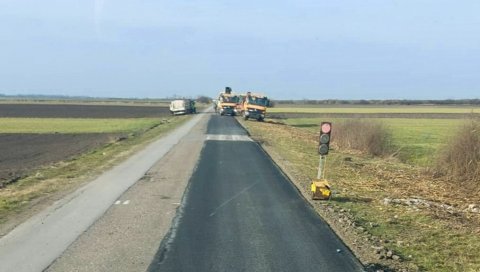 ЗБОГ РАДОВА САОБРАЋАЈ ИЗМЕЂУ ТОРКА И НОВОГ ИТЕБЕЈА ПО ПОСЕБНОМ РЕЖИМУ: Возила ће се наизменично пропуштати уз обезбеђену сигнализацију ЗБОГ РАДОВА САОБРАЋАЈ ИЗМЕЂУ ТОРКА И НОВОГ ИТЕБЕЈА ПО ПОСЕБНОМ РЕЖИМУ: Возила ће се наизменично пропуштати уз обезбеђену сигнализацију