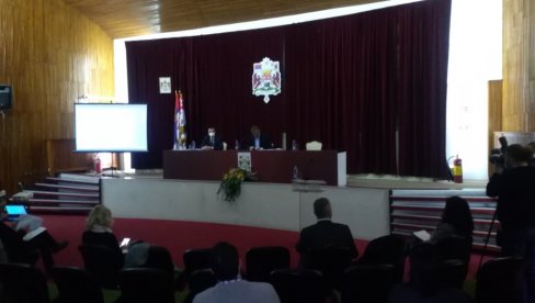 ШТАБ ЗА ВАНРЕДНЕ СИТУАЦИЈЕ У КРАГУЈЕВЦУ: Потребно убрзати вакцинацију ШТАБ ЗА ВАНРЕДНЕ СИТУАЦИЈЕ У КРАГУЈЕВЦУ: Потребно убрзати вакцинацију