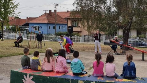 ОБДАНИШТА ПРАЗНИ И РАЧУНИЦА: Цена боравка малишана у алексиначким вртићима виша од оних у Београду или у Нишу ОБДАНИШТА ПРАЗНИ И РАЧУНИЦА: Цена боравка малишана у алексиначким вртићима виша од оних у Београду или у Нишу