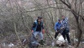 ZA LEPŠI I ČISTIJI GRAD: Građani očistili rusko groblje i park u Jagodini ZA LEPŠI I ČISTIJI GRAD: Građani očistili rusko groblje i park u Jagodini