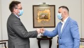 САСТАНАК ЈЕВТИЋА И АБОТА: Недовољна подршка институција у процесу повратка САСТАНАК ЈЕВТИЋА И АБОТА: Недовољна подршка институција у процесу повратка