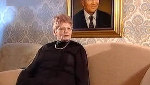 MAJKA MOLILA ĐINĐIĆA: Sine, ne isporučuj Miloševića Hagu! MAJKA MOLILA ĐINĐIĆA: Sine, ne isporučuj Miloševića Hagu!