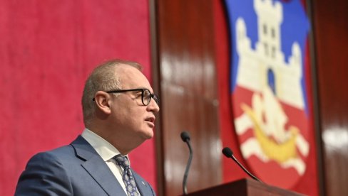ВЕСИЋ ОБЈАВИО ФАНТАСТИЧНЕ ВЕСТИ: Београд је шампион вакцинације ВЕСИЋ ОБЈАВИО ФАНТАСТИЧНЕ ВЕСТИ: Београд је шампион вакцинације