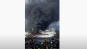 ВЕЛИКИ ПОЖАР НА КРФУ: Гори брод за крстарење, ватрогасци на месту несреће (ВИДЕО) ВЕЛИКИ ПОЖАР НА КРФУ: Гори брод за крстарење, ватрогасци на месту несреће (ВИДЕО)