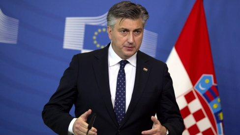 ПЛЕНКОВИЋ СЕ ОГРАДИО: Хрватска је само транзитна земља за украјинско жито, нећемо наше пољопривреднике доводити у проблем ПЛЕНКОВИЋ СЕ ОГРАДИО: Хрватска је само транзитна земља за украјинско жито, нећемо наше пољопривреднике доводити у проблем