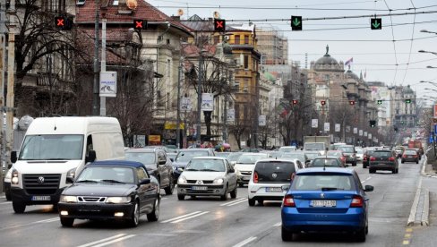 ВОЗАЧИ, ОБРАТИТЕ ПАЖЊУ: За четири сата искључено из саобраћаја 52 возила којима је истекла регистрациона налепница ВОЗАЧИ, ОБРАТИТЕ ПАЖЊУ: За четири сата искључено из саобраћаја 52 возила којима је истекла регистрациона налепница