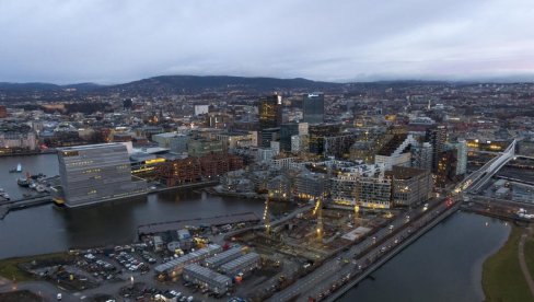 SKORO NAM JE SVE ZABRANJENO: Srbi u Norveškoj kao u omčama - Pravila se menjaju non-stop, a najnovije je crveni nivo (FOTO) SKORO NAM JE SVE ZABRANJENO: Srbi u Norveškoj kao u omčama - Pravila se menjaju non-stop, a najnovije je crveni nivo (FOTO)