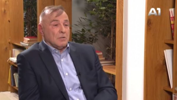 МИЛО ПРОМЕНИО ПОЛИТИКУ: Момчило Мандић оцењује - Некада је активно учествовао у стварању Српске... (ВИДЕО) МИЛО ПРОМЕНИО ПОЛИТИКУ: Момчило Мандић оцењује - Некада је активно учествовао у стварању Српске... (ВИДЕО)