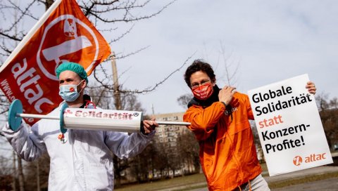 ПРОТЕСТИ ПРОТИВ МЕРА У БЕРЛИНУ: Очекује се закључавање градова у Немачкој, на улицама обележавају годину дана од локдауна ПРОТЕСТИ ПРОТИВ МЕРА У БЕРЛИНУ: Очекује се закључавање градова у Немачкој, на улицама обележавају годину дана од локдауна