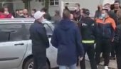 ШТА ЋЕ ГРБОВИЋ ОВДЕ? Невероватна провокација у Никшићу (ВИДЕО) ШТА ЋЕ ГРБОВИЋ ОВДЕ? Невероватна провокација у Никшићу (ВИДЕО)