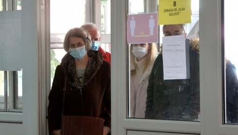 УПРАВА ПОЛИЦИЈЕ ЦРНЕ ГОРЕ ИЗДАЛА ХИТНО САОПШТЕЊЕ: Останите кући након затварања биралишта! УПРАВА ПОЛИЦИЈЕ ЦРНЕ ГОРЕ ИЗДАЛА ХИТНО САОПШТЕЊЕ: Останите кући након затварања биралишта!