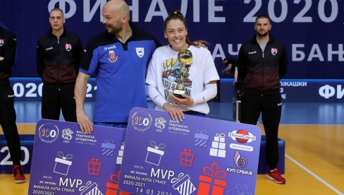 SA LOPTOM OD ROĐENJA: Tehničarka naše reprezentacija Rada Perović počela da trenira odbojku sa četiri godine