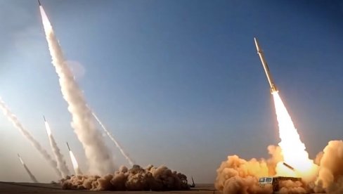 АМЕРИКА ПРЕТИ ИРАНУ: Одговор на продају балистичких ракета Русији биће брз и озбиљан (ВИДЕО)