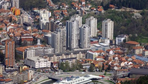КЊИЖЕВНА РИЗНИЦА УЖИЦА: Зоран Јеремић о Јединственој монографији посвећеној највећем граду западне Србије КЊИЖЕВНА РИЗНИЦА УЖИЦА: Зоран Јеремић о Јединственој монографији посвећеној највећем граду западне Србије