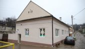 ОБНОВИЛИ ШКОЛУ У СЕЛУ МЕСИЋ: Град Вршац уложио више од милион динара у реконструкцију ОБНОВИЛИ ШКОЛУ У СЕЛУ МЕСИЋ: Град Вршац уложио више од милион динара у реконструкцију