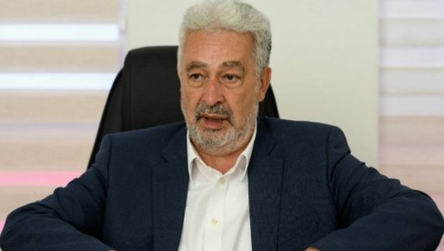 ЗАХВАЛНОСТ ВУЧИЋУ И БРАТСКОМ НАРОДУ СРБИЈЕ: Кривокапић се огласио поводом донације 10.000 вакцина ЗАХВАЛНОСТ ВУЧИЋУ И БРАТСКОМ НАРОДУ СРБИЈЕ: Кривокапић се огласио поводом донације 10.000 вакцина