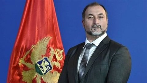 СЕКЛИ, ПА ПАЛИЛИ ШУМЕ: Министар Александар Стијовић наставља са сређивањем стања у шумарству СЕКЛИ, ПА ПАЛИЛИ ШУМЕ: Министар Александар Стијовић наставља са сређивањем стања у шумарству