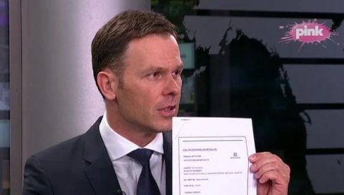 RAČUNI U PREKO 15 ZEMALJA SVETA: Siniša Mali pokazao papire koji potvrđuju koliko miliona evra ima Đilas na Mauricijusu (FOTO) RAČUNI U PREKO 15 ZEMALJA SVETA: Siniša Mali pokazao papire koji potvrđuju koliko miliona evra ima Đilas na Mauricijusu (FOTO)