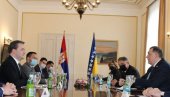 „ЗАХВАЛНОСТ СРБИЈИ И ВУЧИЋУ“: Чланови Председништва БиХ са министром Селаковићем „ЗАХВАЛНОСТ СРБИЈИ И ВУЧИЋУ“: Чланови Председништва БиХ са министром Селаковићем