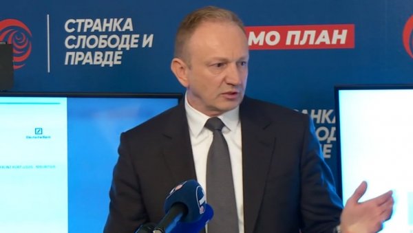 ВУЧИЋ ОПОЗИЦИЈИ КОЈУ ПРЕДВОДИ ЂИЛАС: Вратите оних 35.000.000 евра које сте отели родитељима ВУЧИЋ ОПОЗИЦИЈИ КОЈУ ПРЕДВОДИ ЂИЛАС: Вратите оних 35.000.000 евра које сте отели родитељима
