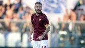 ЛЕГЕНДА РОМЕ НА НОВОМ ЗАДАТКУ: Де Роси почиње тренерску каријеру у репрезентацији Италије ЛЕГЕНДА РОМЕ НА НОВОМ ЗАДАТКУ: Де Роси почиње тренерску каријеру у репрезентацији Италије