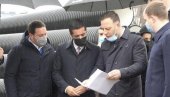 ŽELEZNIČARI UKLANJAJU PRUGU: Na dorćolu,  u Dunavskoj ulici, započeti pripremni radovi za gradnju jedinstvenog linijskog parka