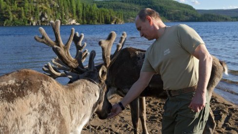 PUTIN IDE U SIBIRSKU TAJGU: Ostaje veran ljubavi prema Rusiji i prirodi PUTIN IDE U SIBIRSKU TAJGU: Ostaje veran ljubavi prema Rusiji i prirodi