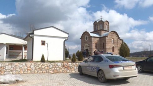 ОПЉАЧКАНА ЈОШ ЈЕДНА СРПСКА ЦРКВА НА КОСОВУ: Седам светиња обијено за две недеље, ово мора да се заустави ОПЉАЧКАНА ЈОШ ЈЕДНА СРПСКА ЦРКВА НА КОСОВУ: Седам светиња обијено за две недеље, ово мора да се заустави