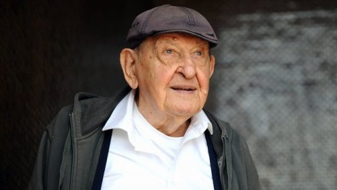 UMRO JE NA GODIŠNJICU POČETKA NATO AGRESIJE: Ovako je Vlasta Velisavljević govorio o bombardovanju Jugoslavije UMRO JE NA GODIŠNJICU POČETKA NATO AGRESIJE: Ovako je Vlasta Velisavljević govorio o bombardovanju Jugoslavije