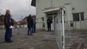 НАСТАВАК МАСОВНЕ ИМУНИЗАЦИЈЕ У КРУШЕВЦУ: За викенд вакцинација само у Хали спортова НАСТАВАК МАСОВНЕ ИМУНИЗАЦИЈЕ У КРУШЕВЦУ: За викенд вакцинација само у Хали спортова