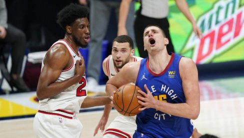 SRBIN SVE BLIŽE MVP NAGRADI: Jokić prestigao Embida, usamljen na prvom mestu (FOTO) SRBIN SVE BLIŽE MVP NAGRADI: Jokić prestigao Embida, usamljen na prvom mestu (FOTO)