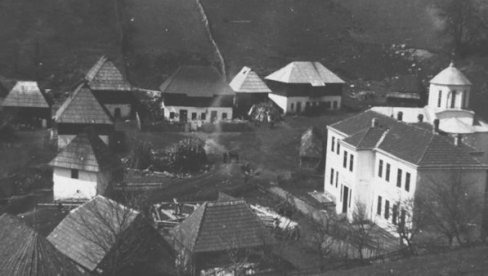 NEMCI ČUVALI ĆIRILICU OD USTAŠA: Tri vojske su se na početku rata 1941. godine otimale o okupacione zone u Raškoj oblasti NEMCI ČUVALI ĆIRILICU OD USTAŠA: Tri vojske su se na početku rata 1941. godine otimale o okupacione zone u Raškoj oblasti