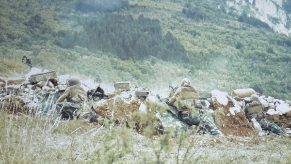 ПРЕМИНУО ГОЛОБРАДИ ХЕРОЈ СА КОШАРА: Југа Зорић се придружио небеском строју (ФОТО) ПРЕМИНУО ГОЛОБРАДИ ХЕРОЈ СА КОШАРА: Југа Зорић се придружио небеском строју (ФОТО)