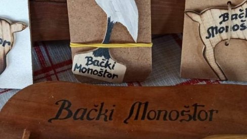 BAŠTINA PREDAKA KAO TURISTIČKA ATRAKCIJA: Bački Monoštor primer očuvanja tradicije i starih zanata (FOTO) BAŠTINA PREDAKA KAO TURISTIČKA ATRAKCIJA: Bački Monoštor primer očuvanja tradicije i starih zanata (FOTO)