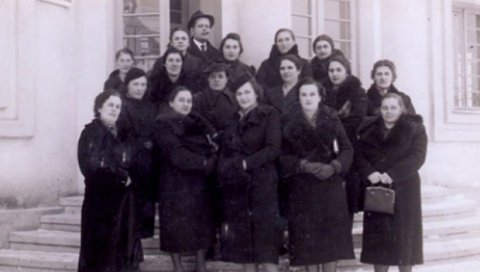 ЗАВИЧАЈ ПАМТИ ЗНАЧАЈНА ДЕЛА: Знамените жене у историји Лознице, дела за незаборав ЗАВИЧАЈ ПАМТИ ЗНАЧАЈНА ДЕЛА: Знамените жене у историји Лознице, дела за незаборав